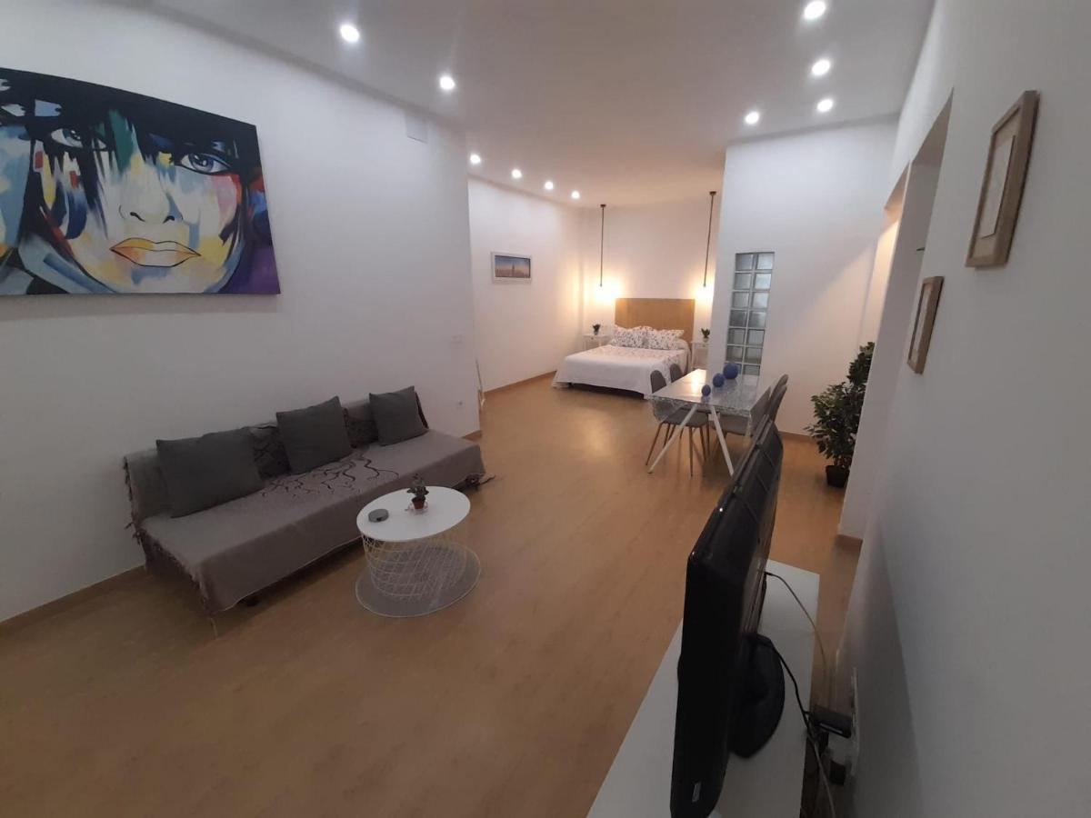 מאלגה Apartamento Luna De Noviembre מראה חיצוני תמונה